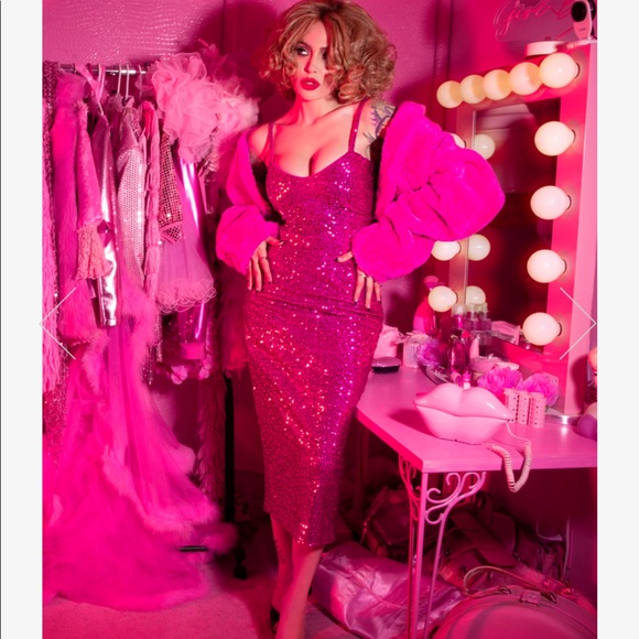 neon outfits plus size